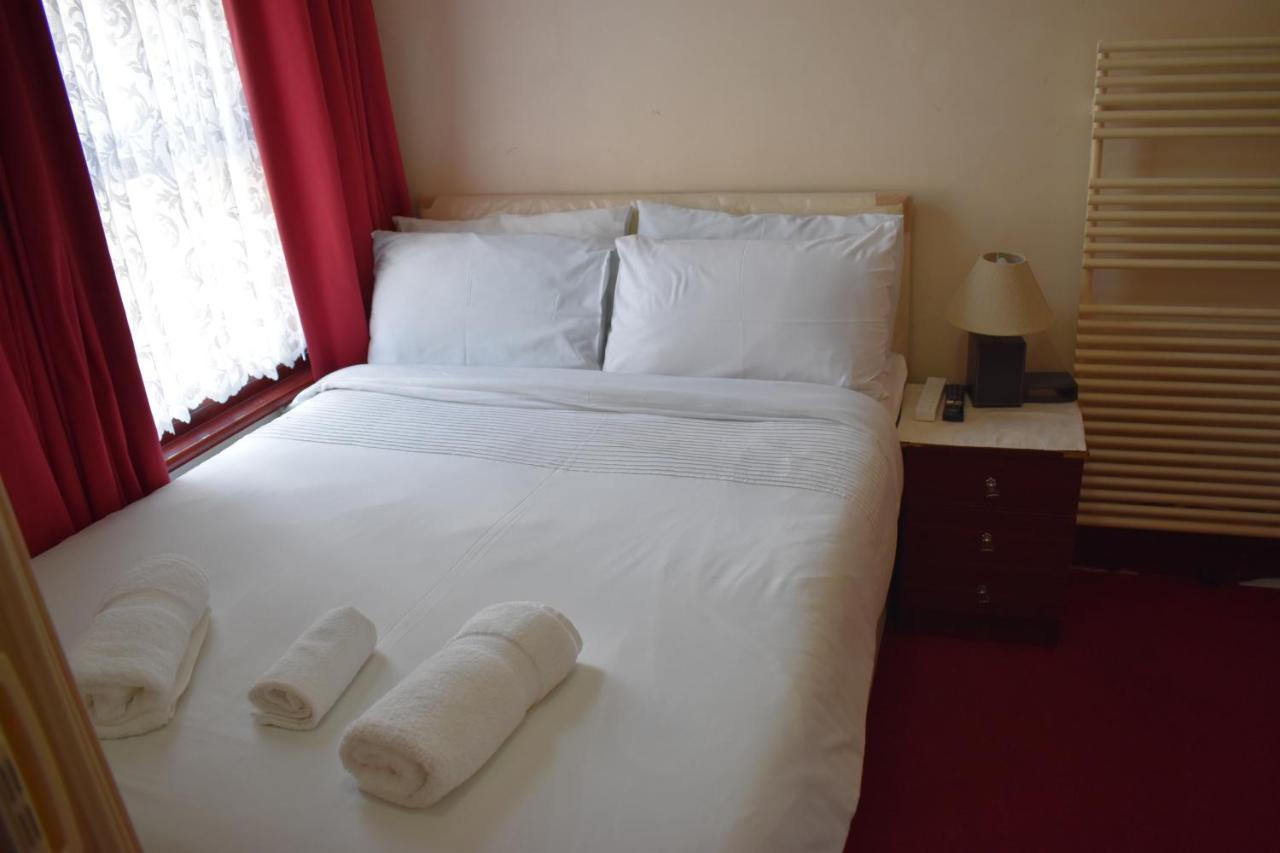 Lyndhurst Bed & Breakfast